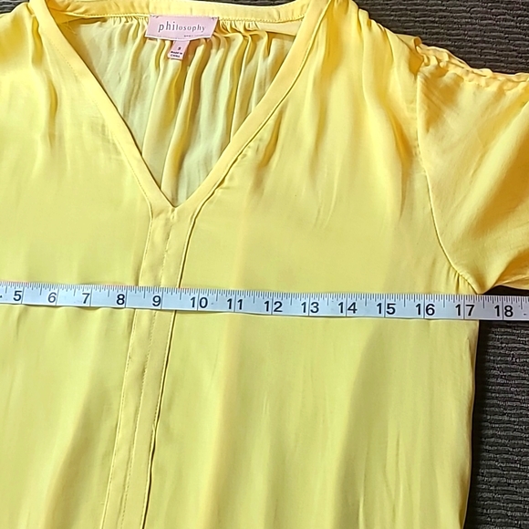 Philosophy Smocked and Rushed Blouse - Picture 9 of 11